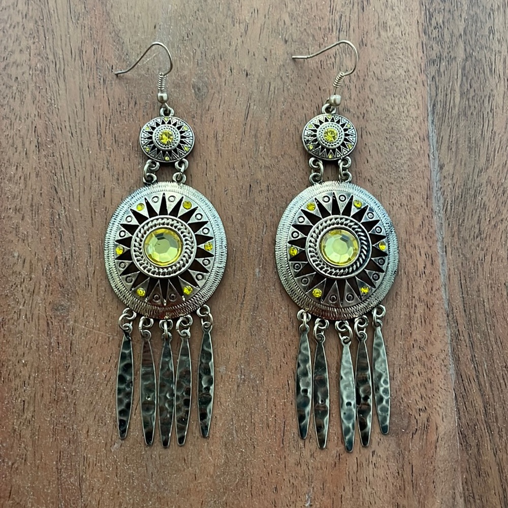 3 / $25 🌟 Warrior princess Earrings